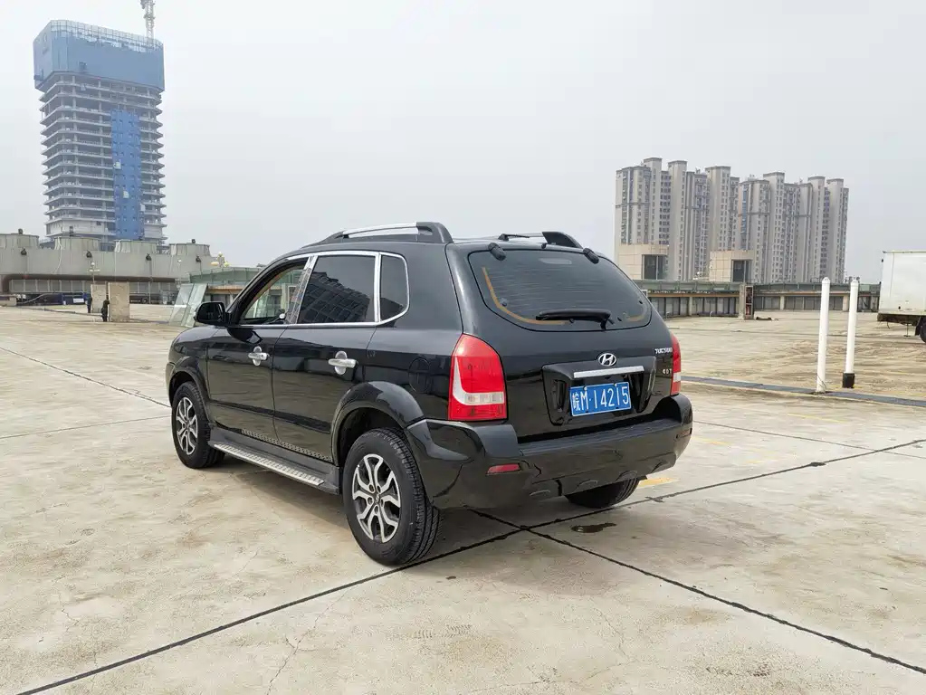 HYUNDAI TUCSON 2015