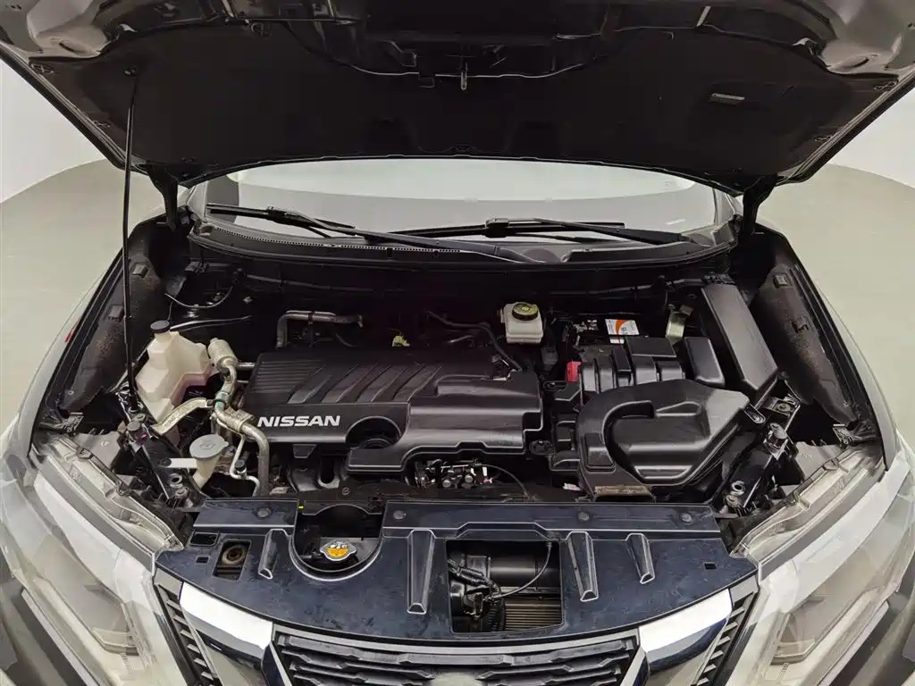 NISSAN X-TRAIL 2018