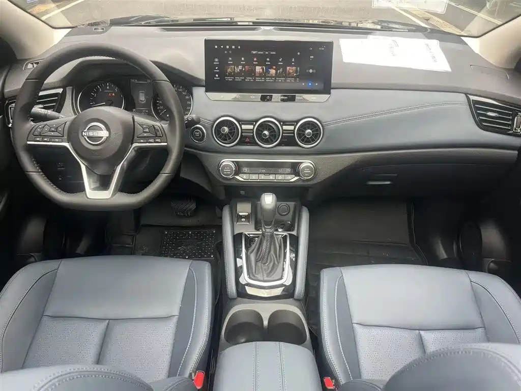 NISSAN QASHQAI 2025