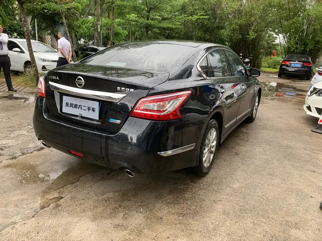 NISSAN TEANA 2014