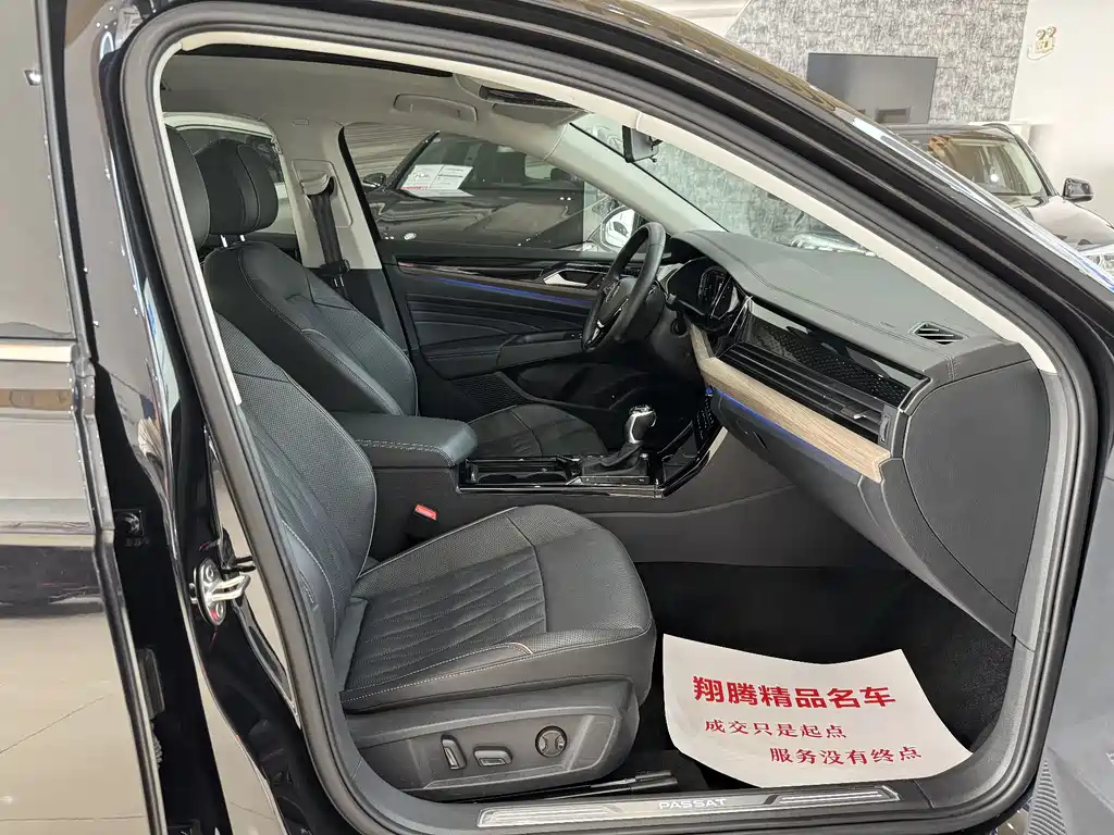 VOLKSWAGEN PASSAT 2021