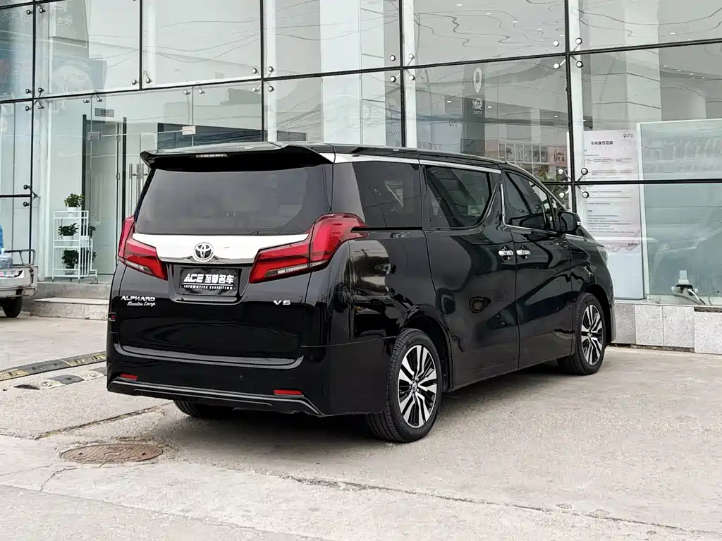TOYOTA ALPHARD 2019