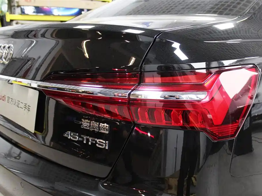 AUDI A6L 2020
