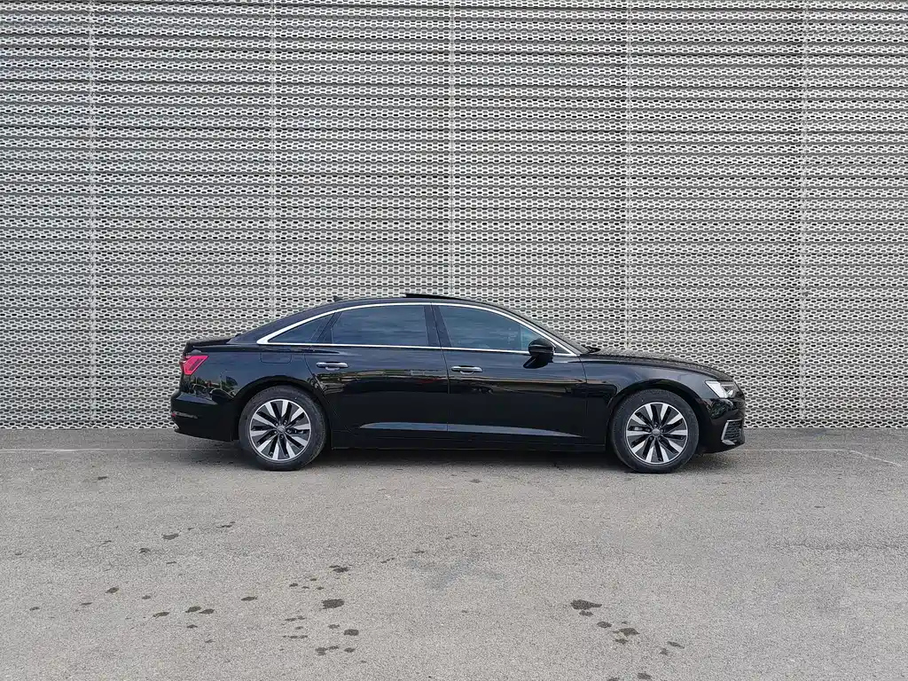 AUDI A6L 2021