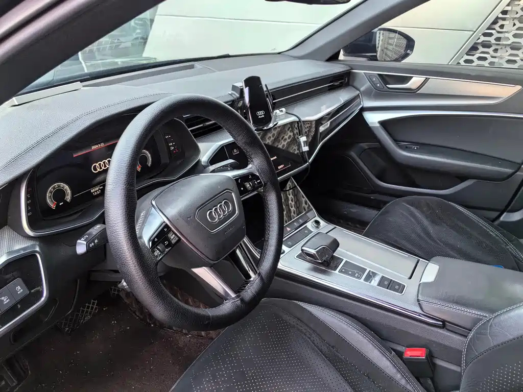 AUDI A6L 2021