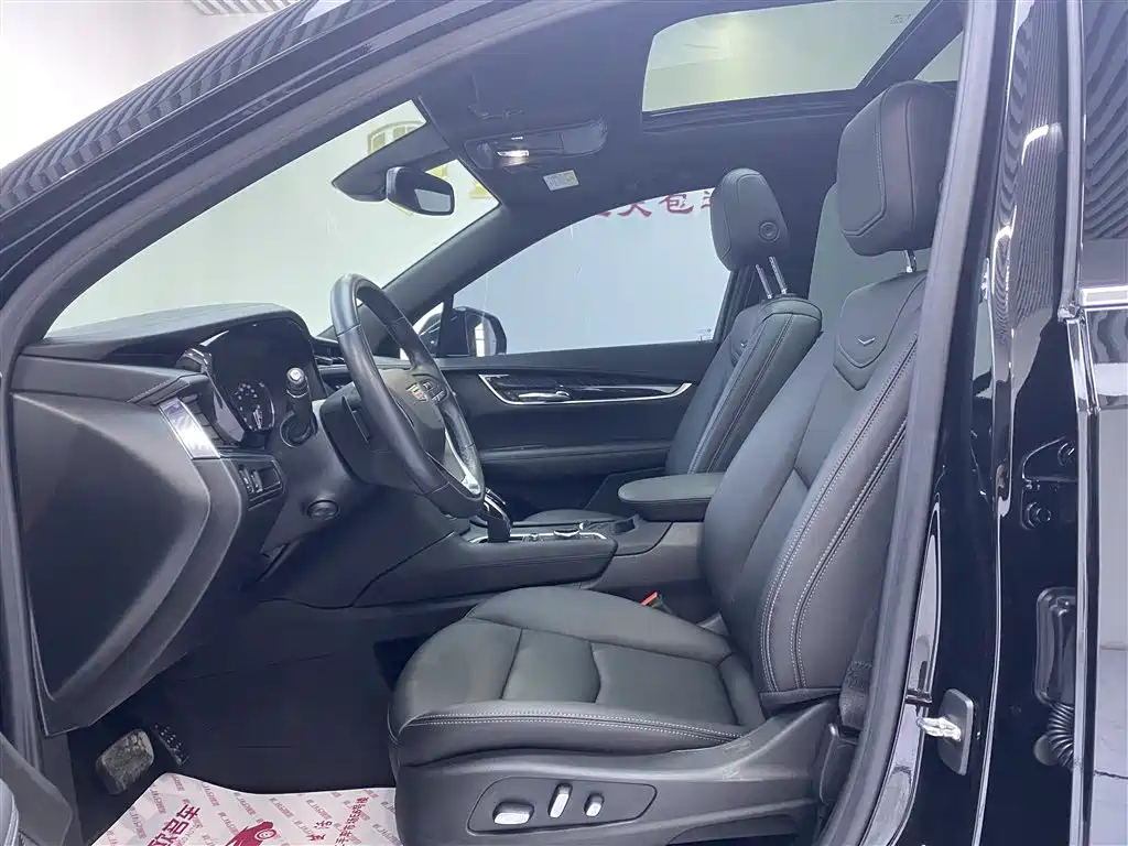 CADILLAC XT6 2021