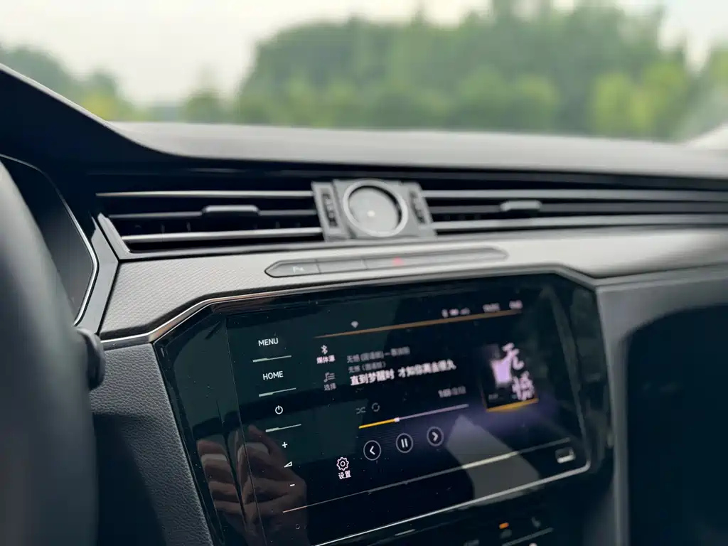 VOLKSWAGEN MAGOTAN 2021