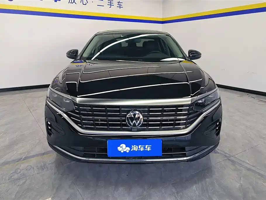 VOLKSWAGEN PASSAT 2022