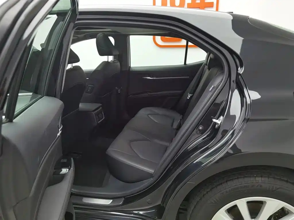 TOYOTA CAMRY 2022