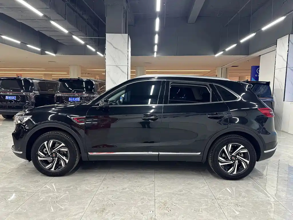HONGQI HS5 2023