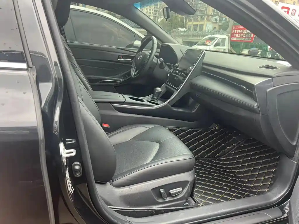TOYOTA AVALON 2022