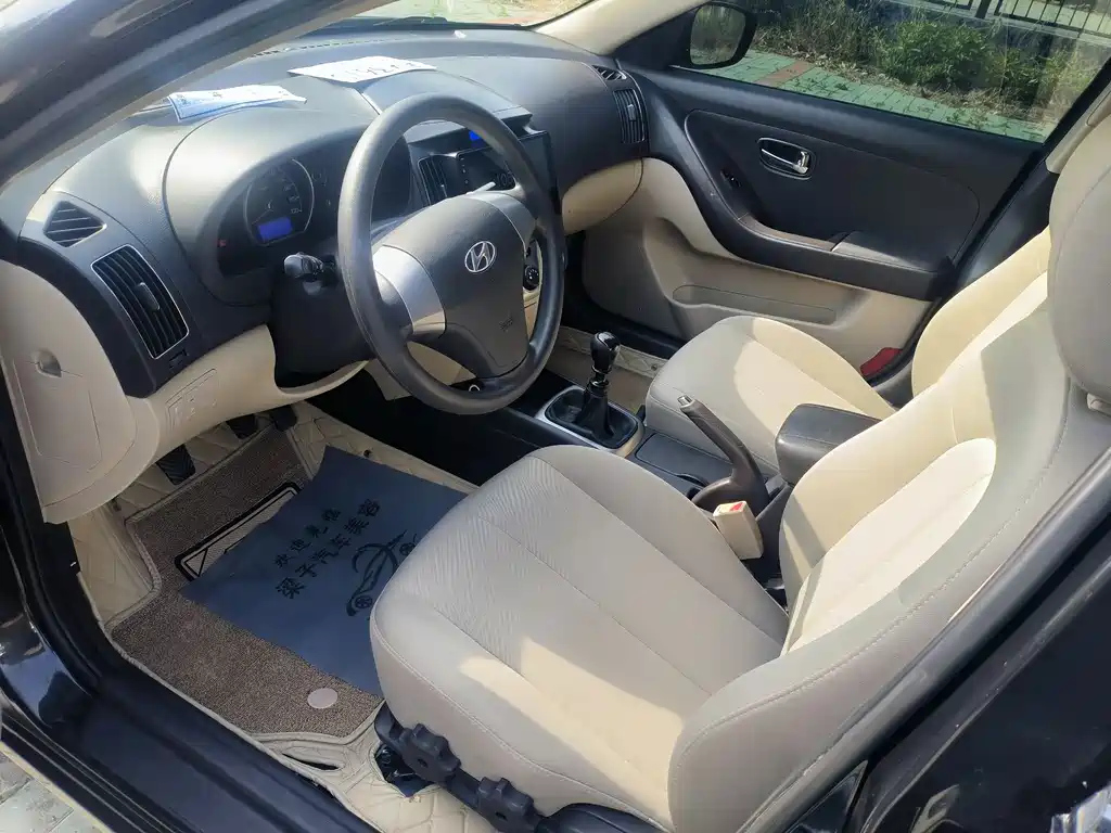 HYUNDAI CELESTA 2013
