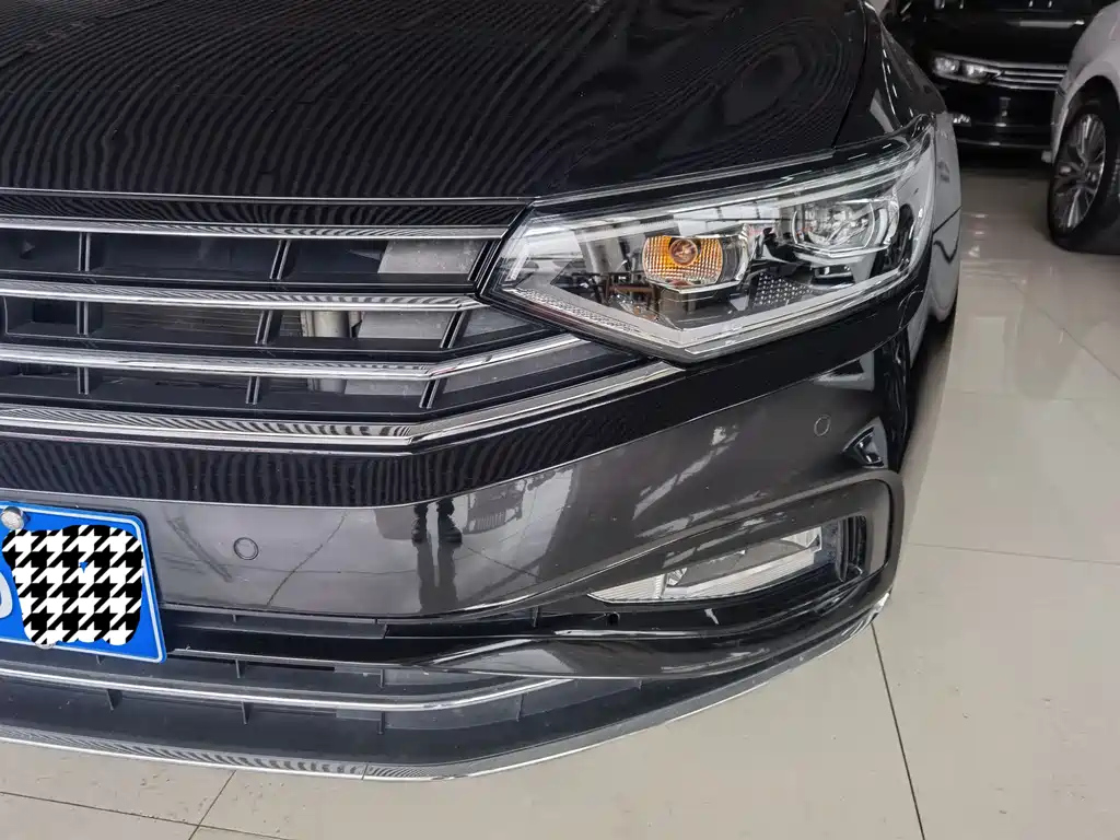 VOLKSWAGEN MAGOTAN 2022