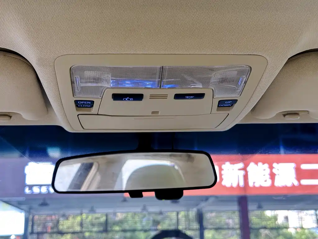TOYOTA CAMRY 2016