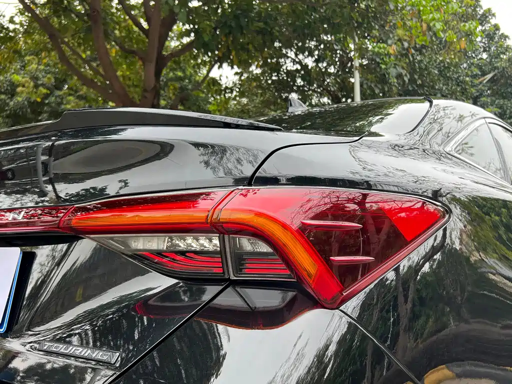 TOYOTA AVALON 2020