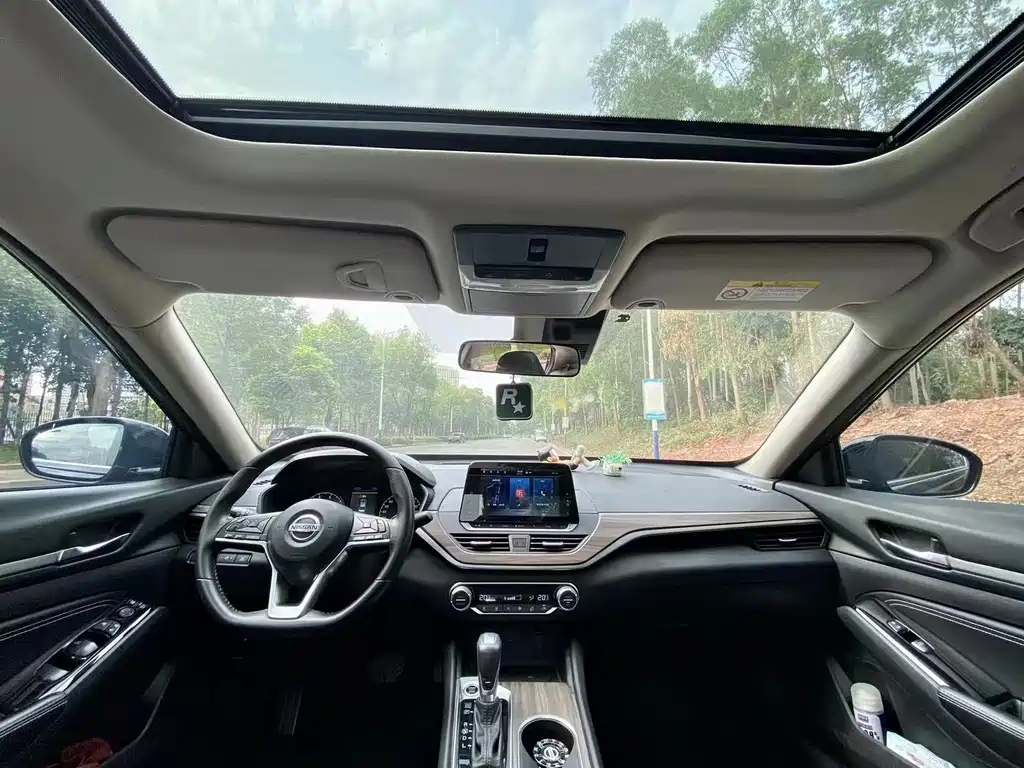 NISSAN TEANA 2021
