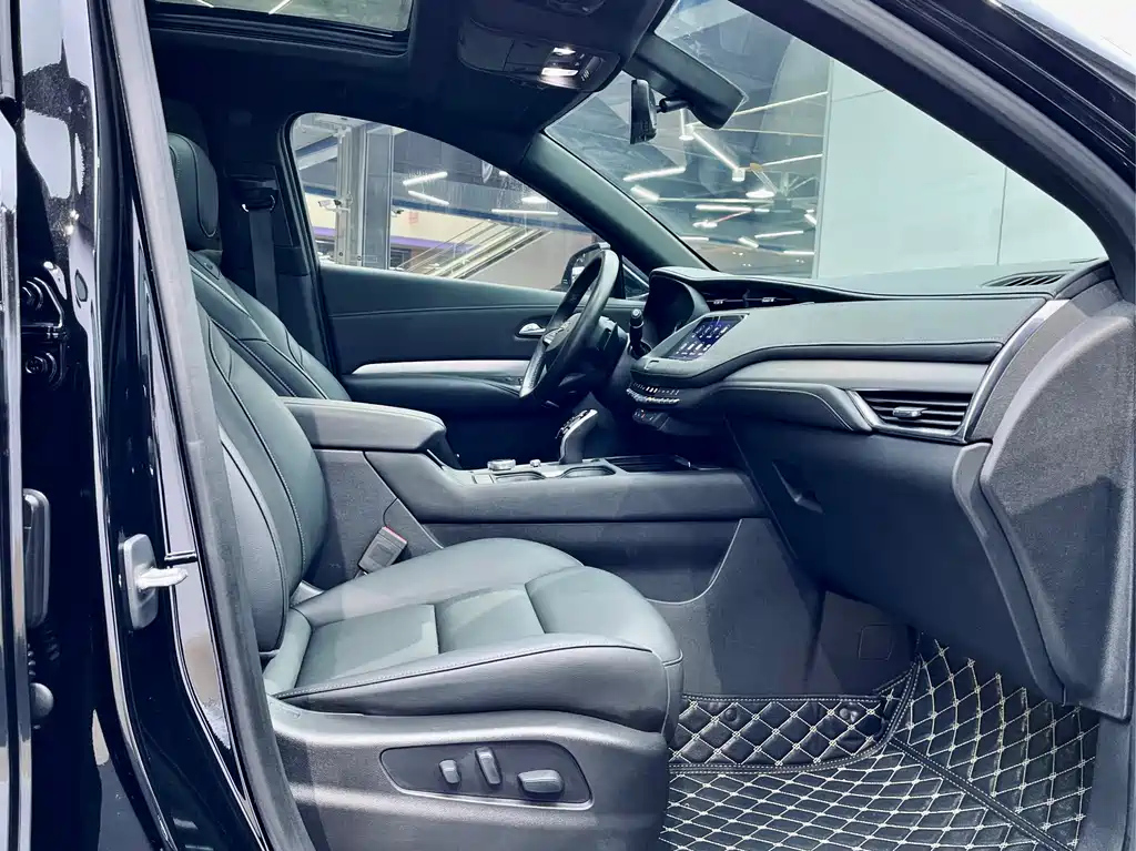 CADILLAC XT4 2020