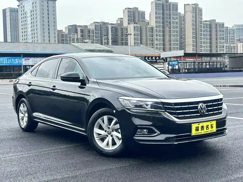 VOLKSWAGEN PASSAT 2020