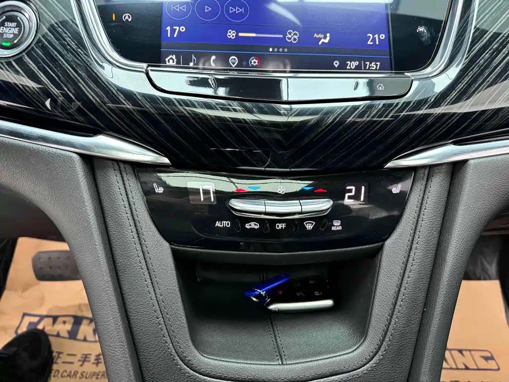 CADILLAC XT6 2022