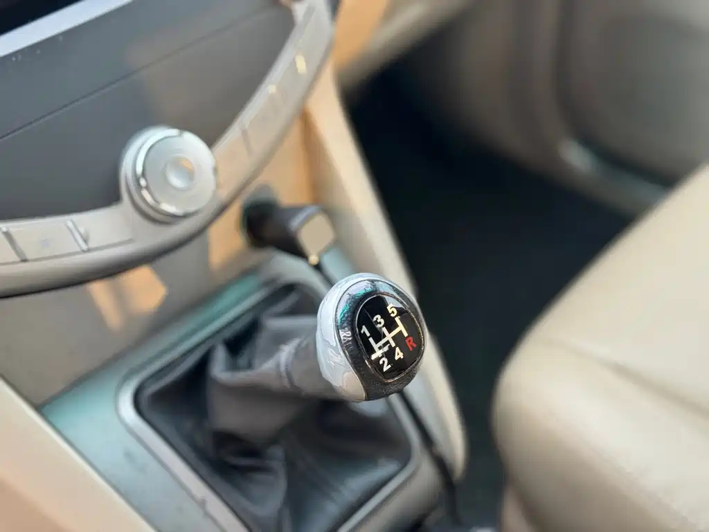BYD S6 2013