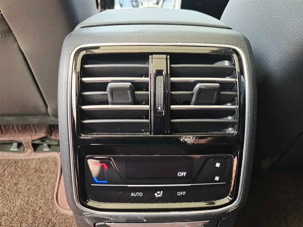 VOLKSWAGEN MAGOTAN 2021