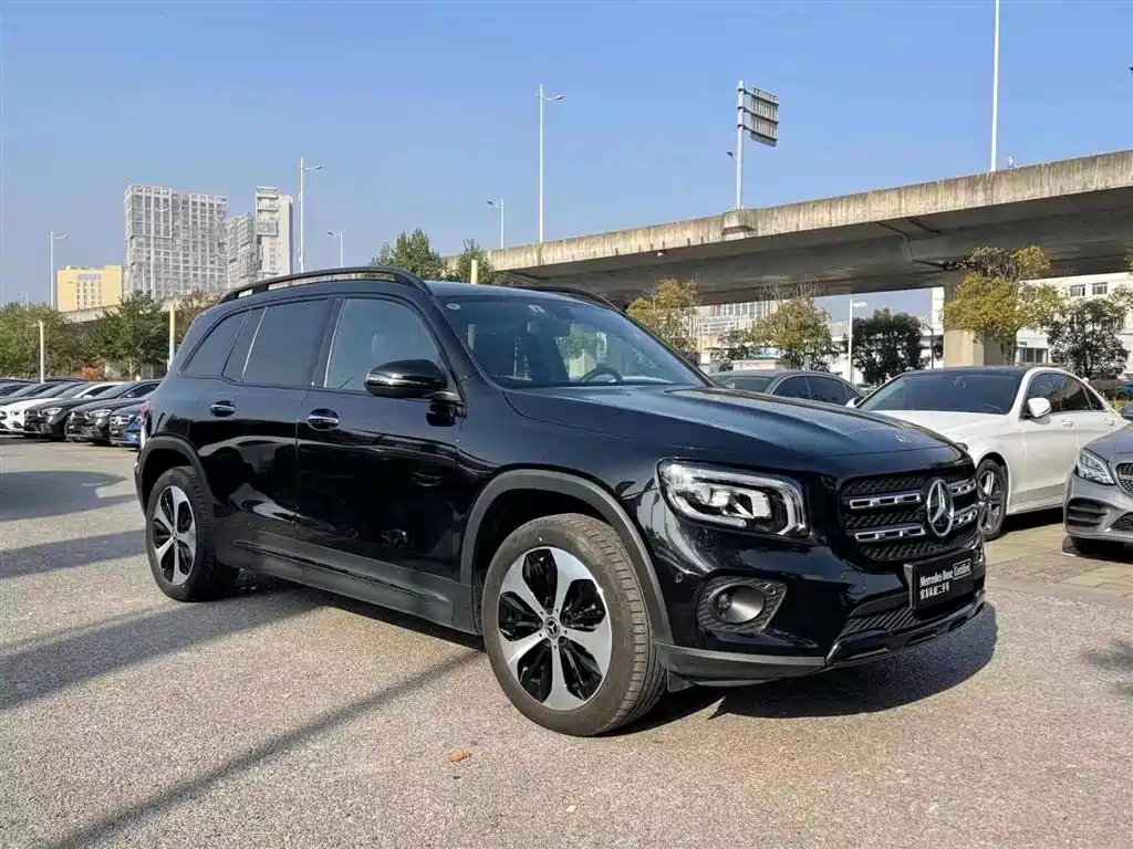 MERCEDES BENZ GLB 2022