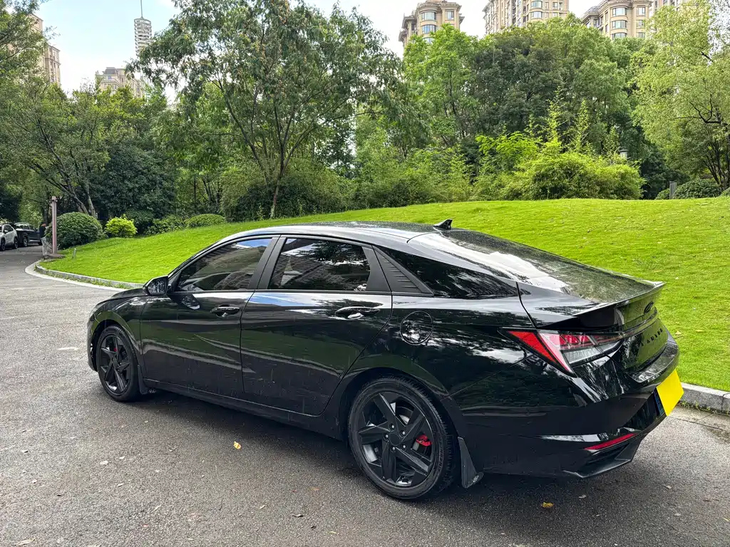 HYUNDAI ELANTRA 2022