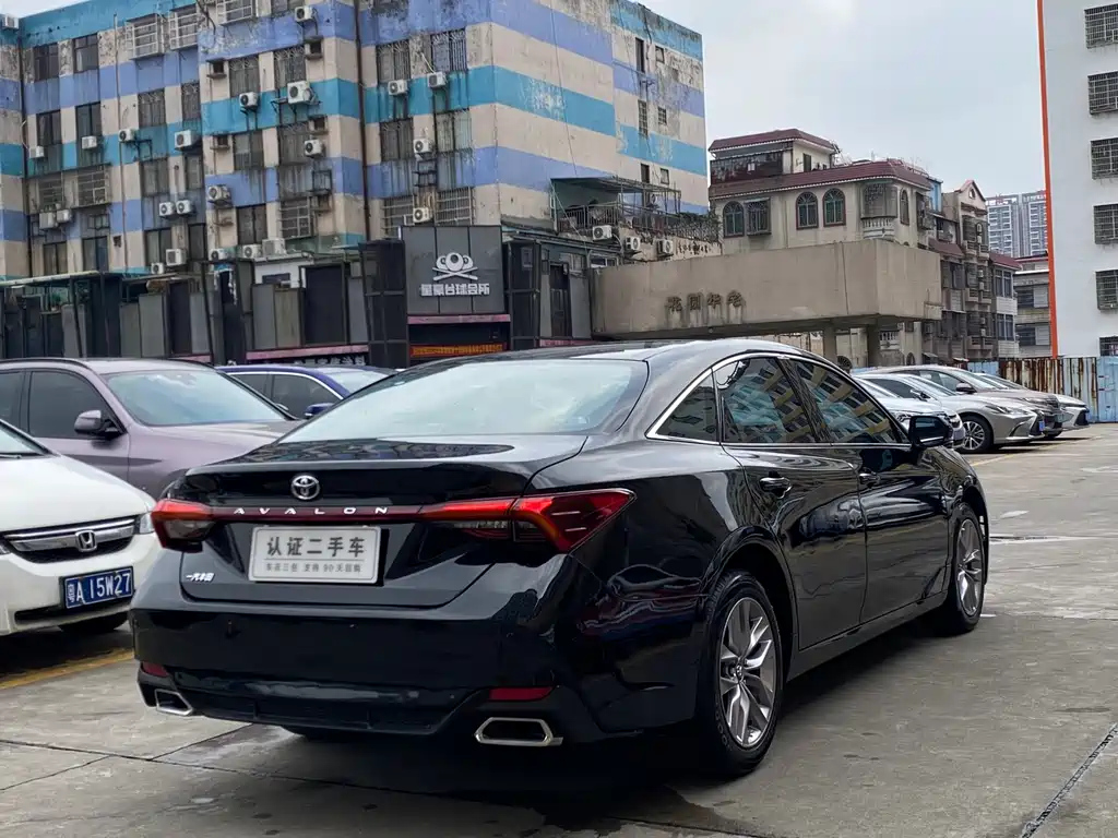 TOYOTA AVALON 2021
