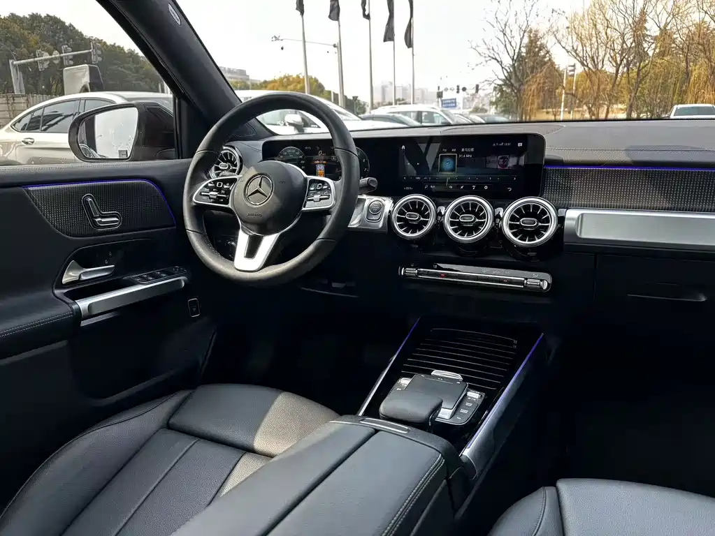 MERCEDES BENZ GLB 2022