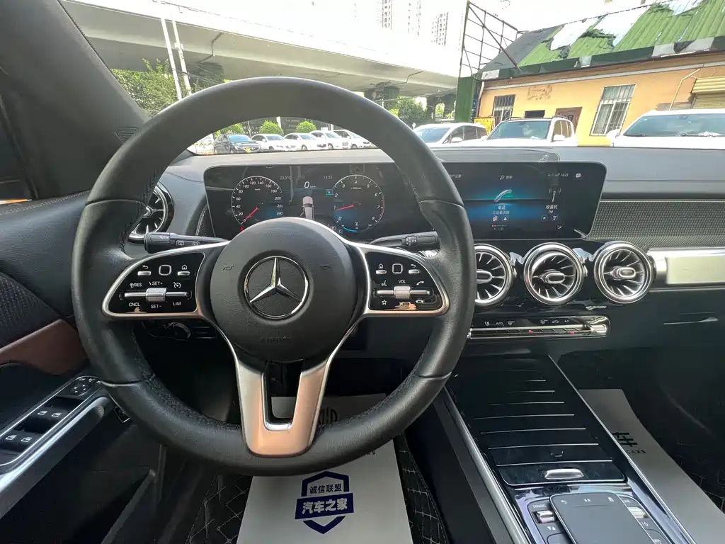MERCEDES BENZ GLB 2020