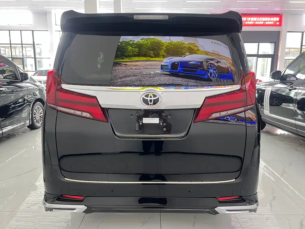 TOYOTA ALPHARD 2016