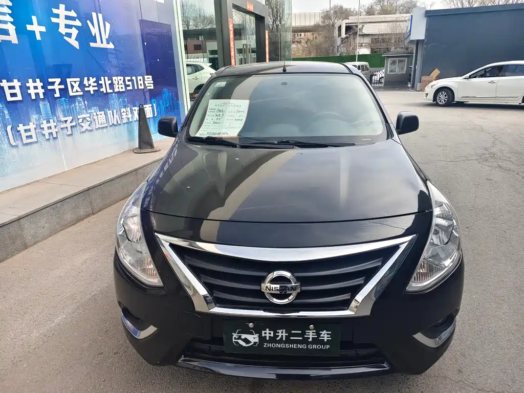 NISSAN SUNNY 2015