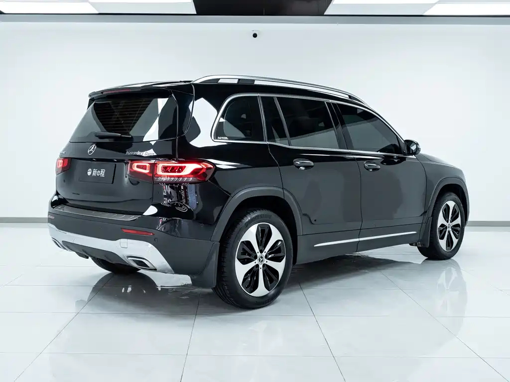 MERCEDES BENZ GLB 2021