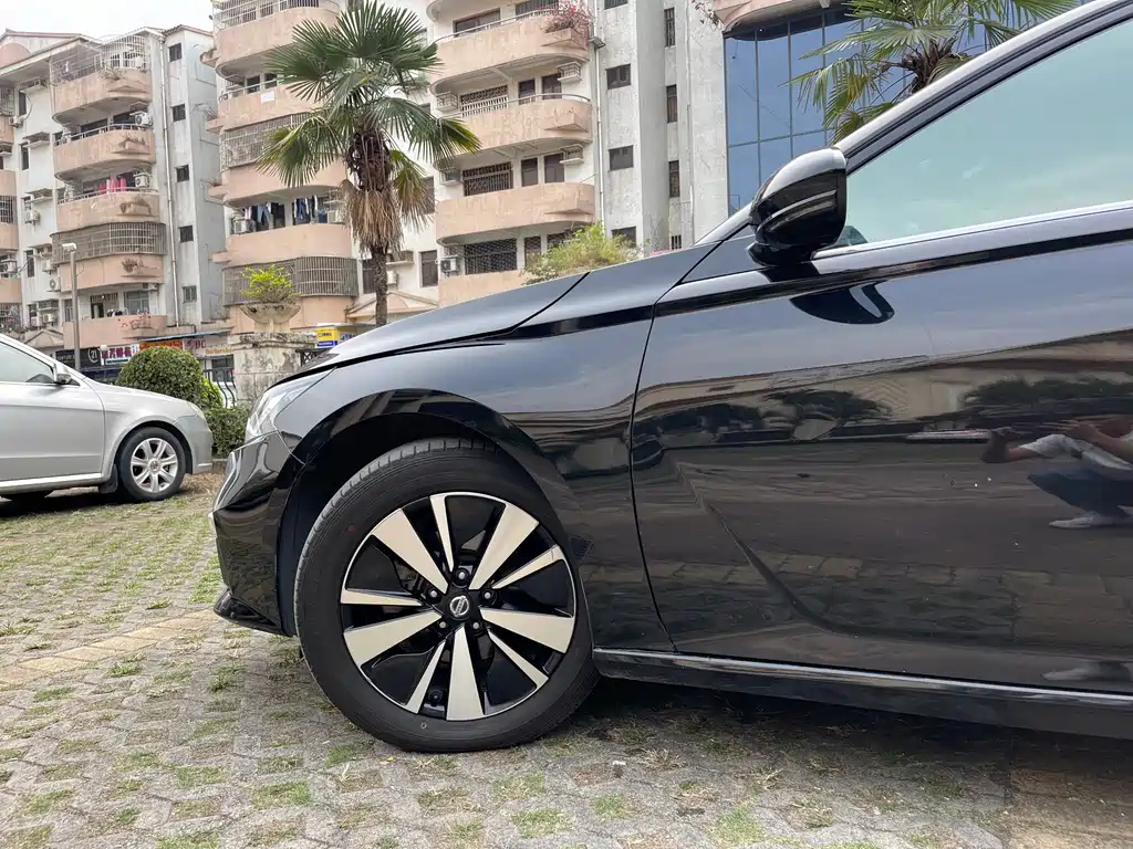 NISSAN TEANA 2022