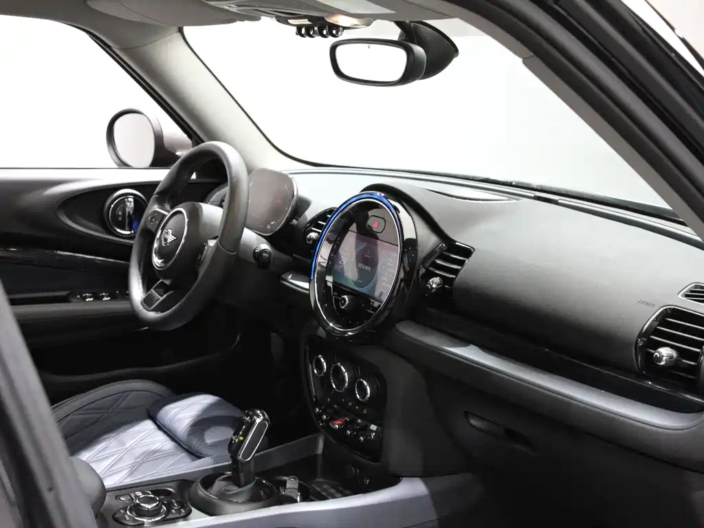 MINI CLUBMAN 2022