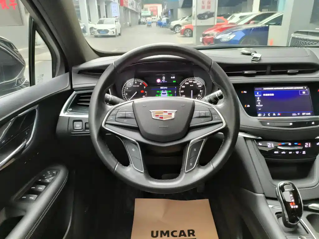 CADILLAC XT5 2020