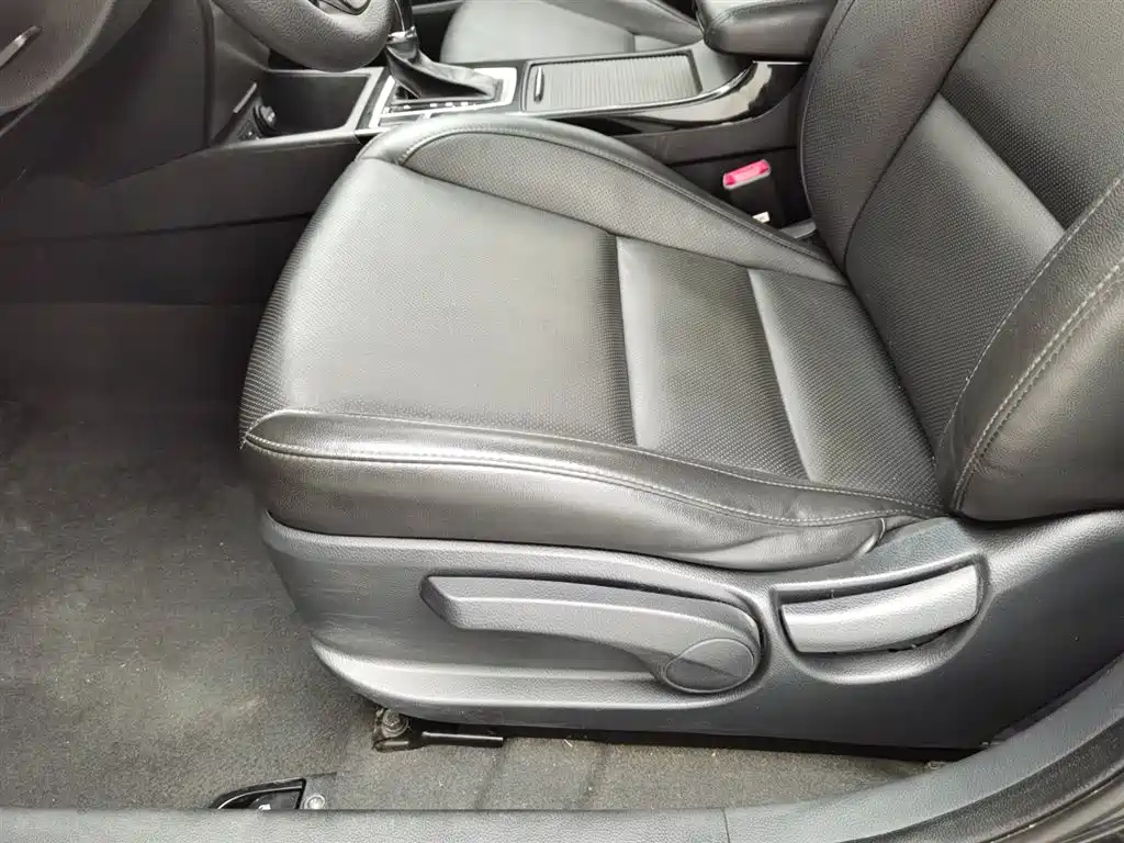 HYUNDAI MISTRA 2016