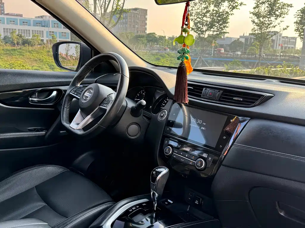 NISSAN X-TRAIL 2019