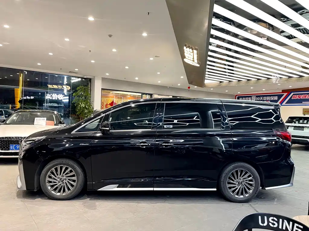TRUMPCHI M8 2021