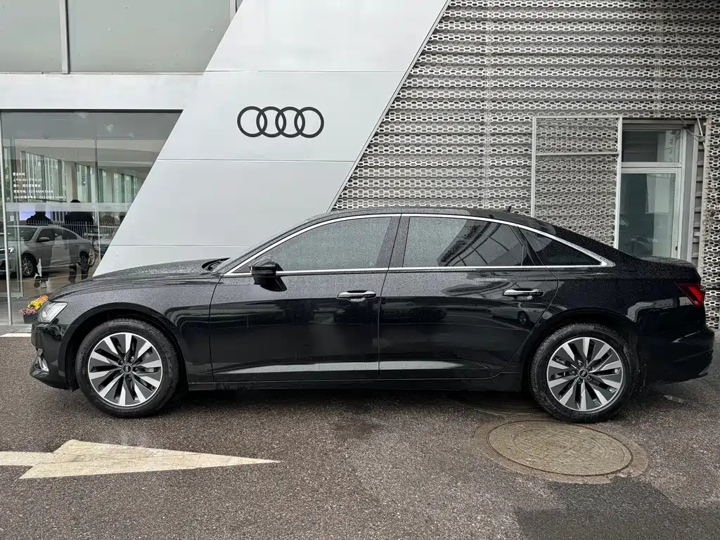 AUDI A6L 2023