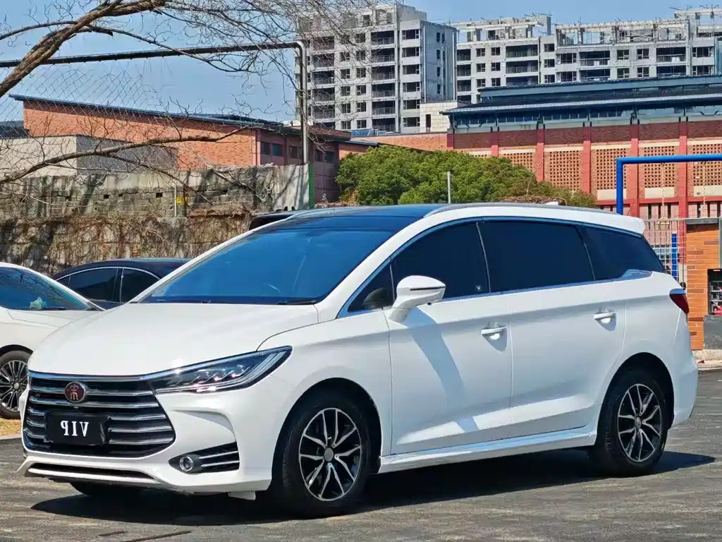 BYD SONG MAX 2017