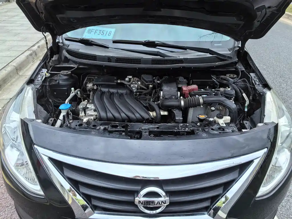 NISSAN SUNNY 2017