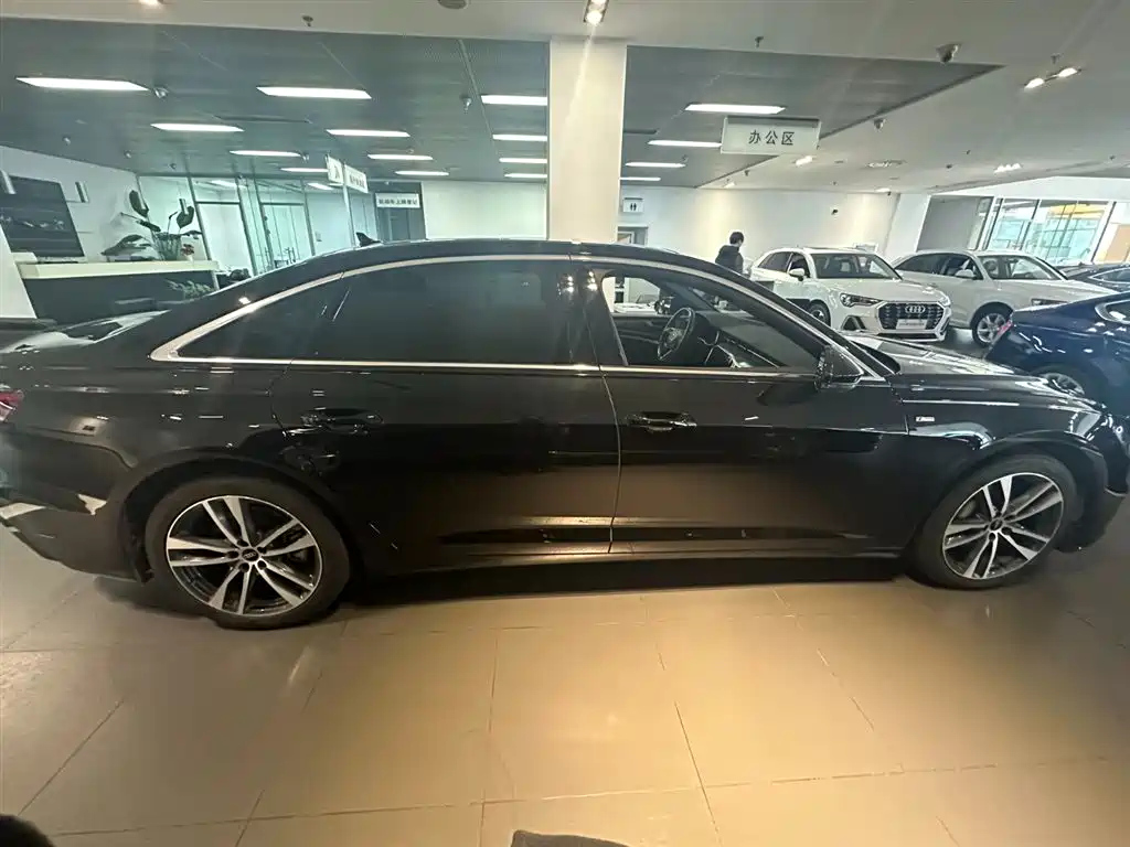 AUDI A6L 2022