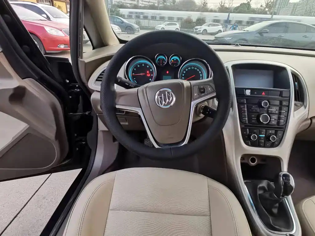BUICK EXCELLE 2014