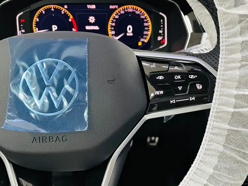 VOLKSWAGEN MAGOTAN 2024