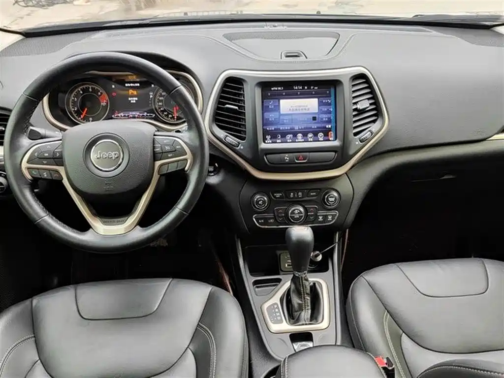 JEEP CHEROKEE 2019