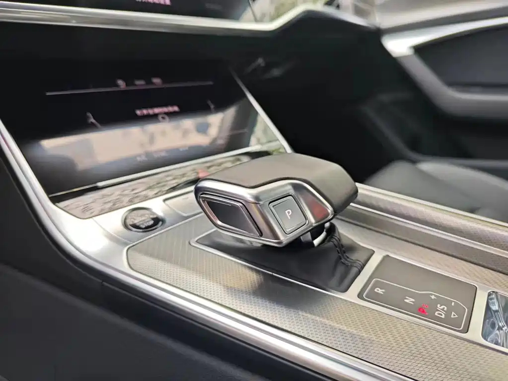 AUDI A6L 2023