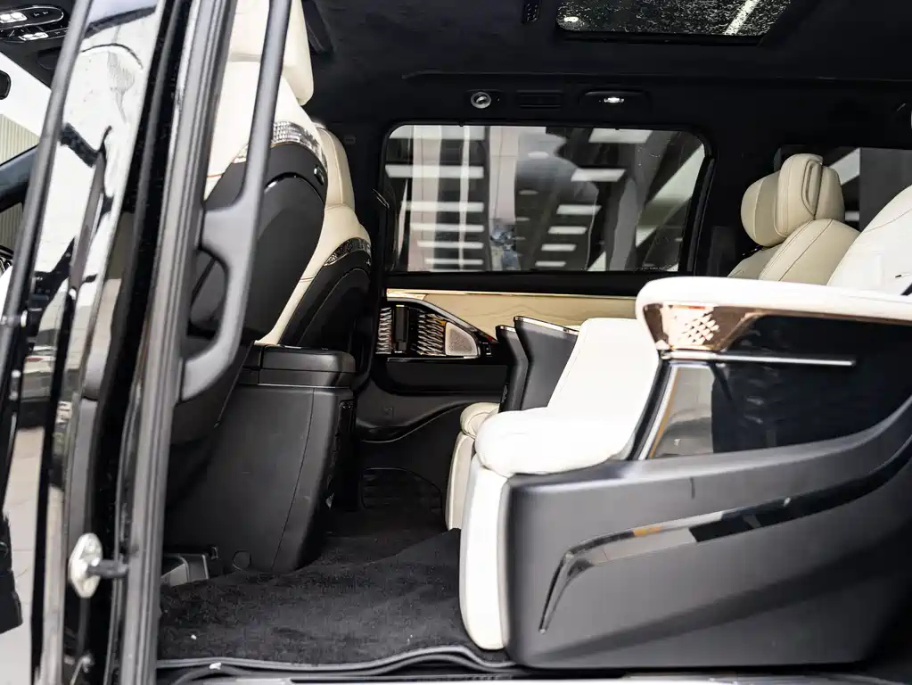 TRUMPCHI M8 2023