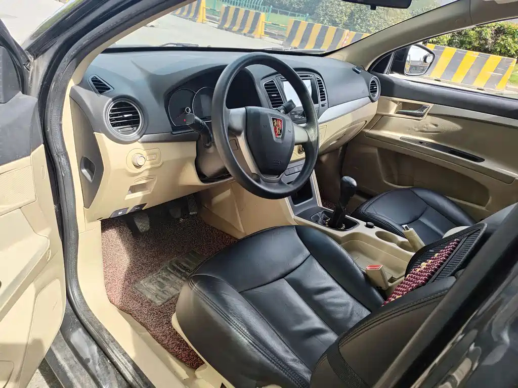 ROEWE 350 2015