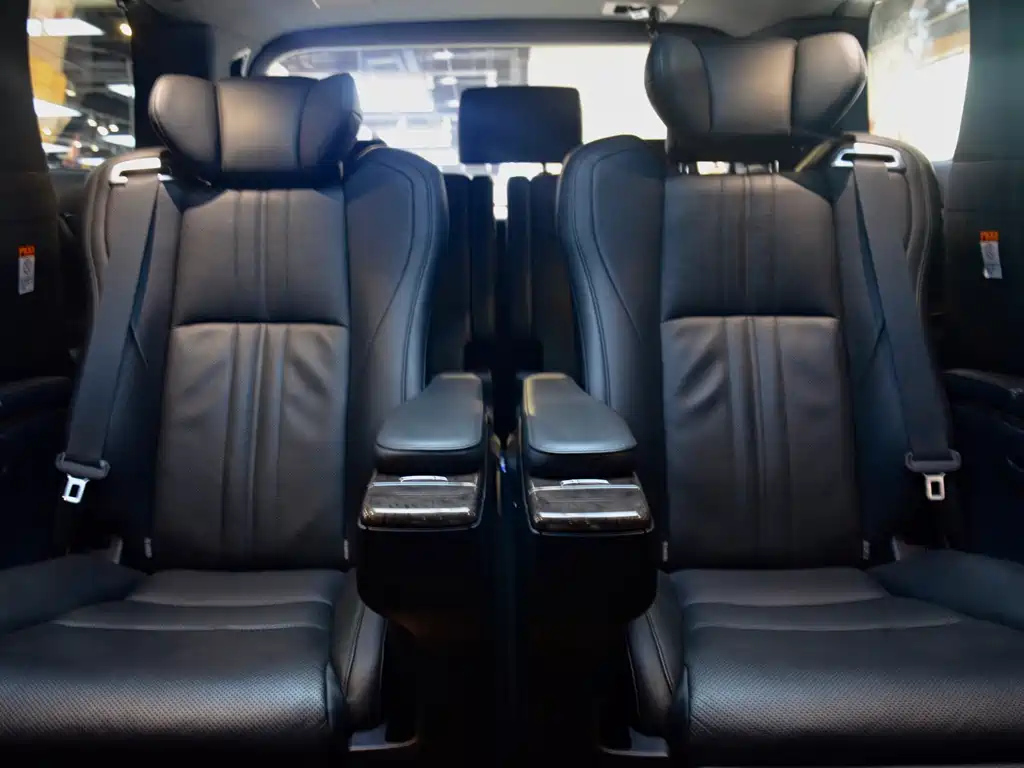 TOYOTA ALPHARD 2020